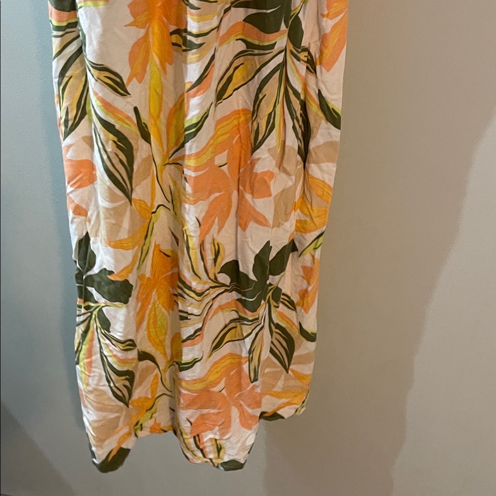 Roxy Floral Halter Maxi Dress in Peach, Olive & Cream Floral Print, L - Picture 7 of 10